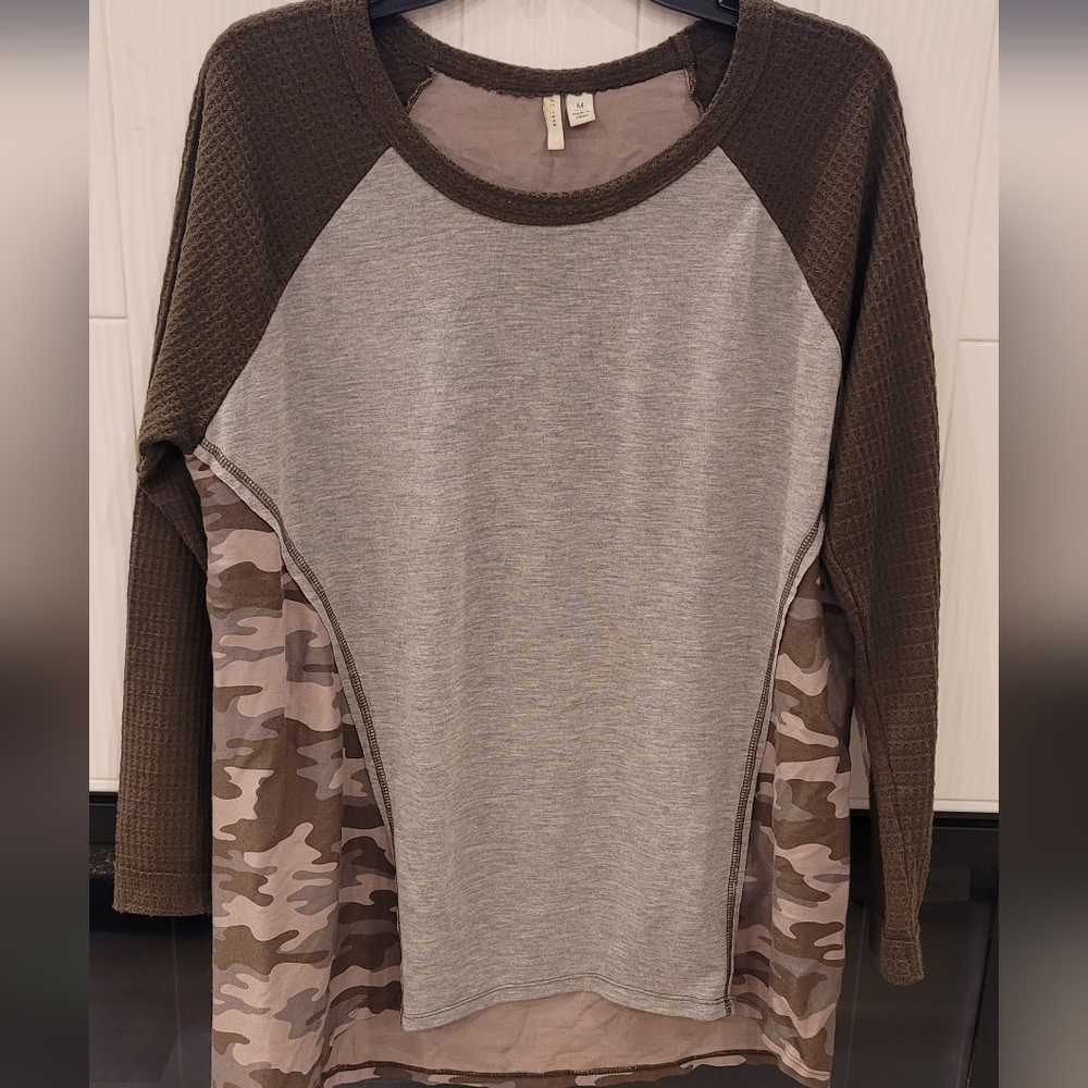 Womens Est. 1946 Top Sz M